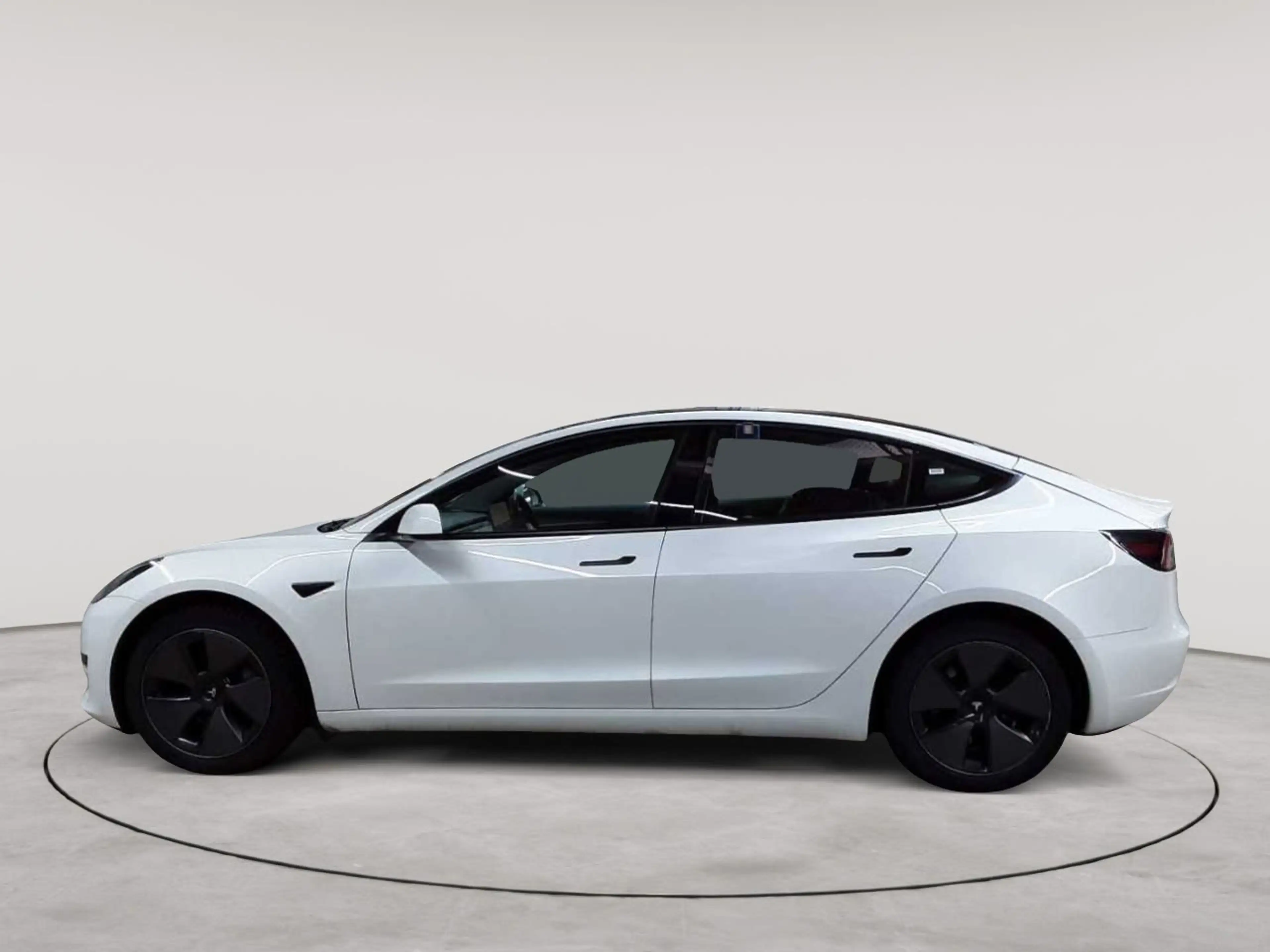 Tesla Model 3 Model 3 RWD Hinterradantrieb Navi Leder — photo 6