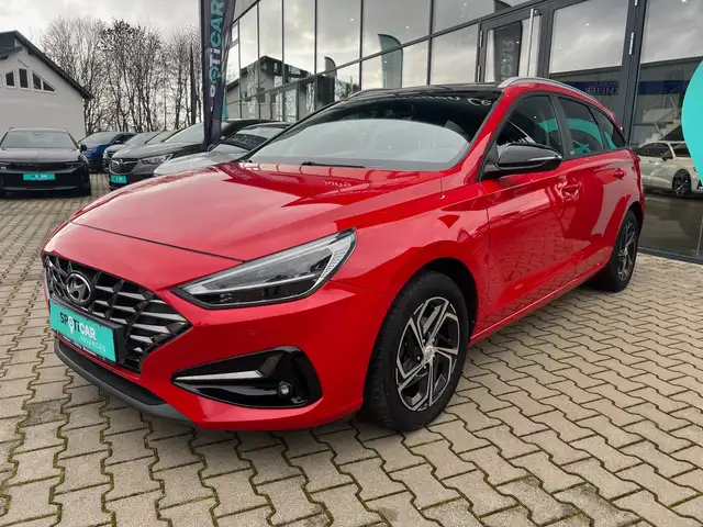 Hyundai i30 Intro Edition 1.6 CRDI Automatik +Panoramadach+