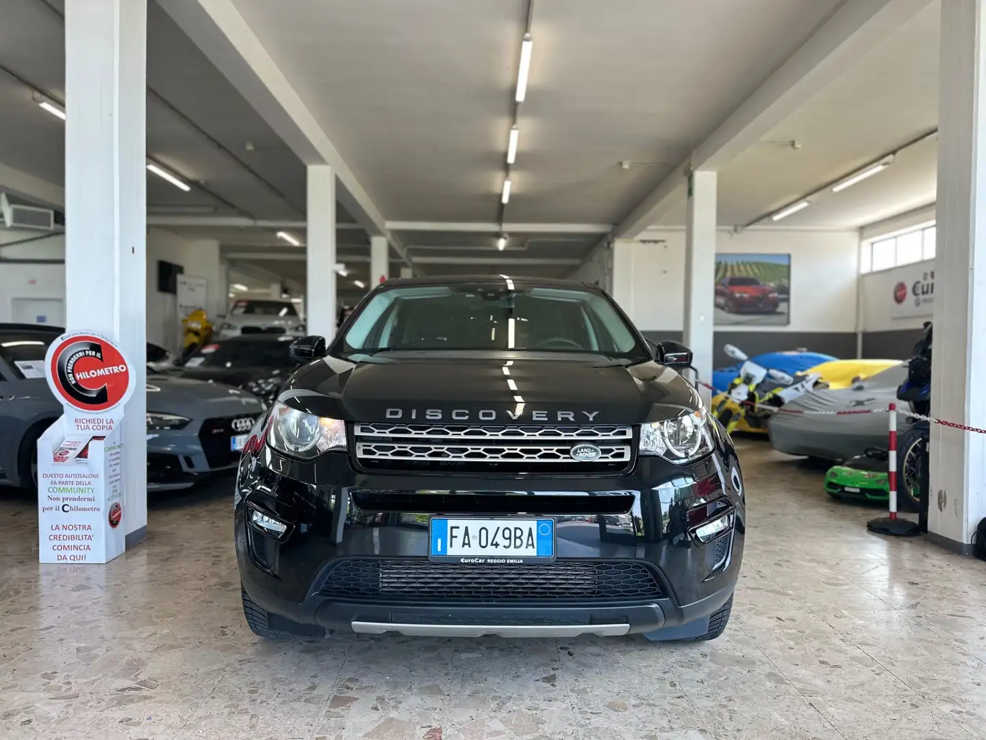 Land Rover Discovery Sport Discovery Sport 2.2 TD4 SE Чорний - 2