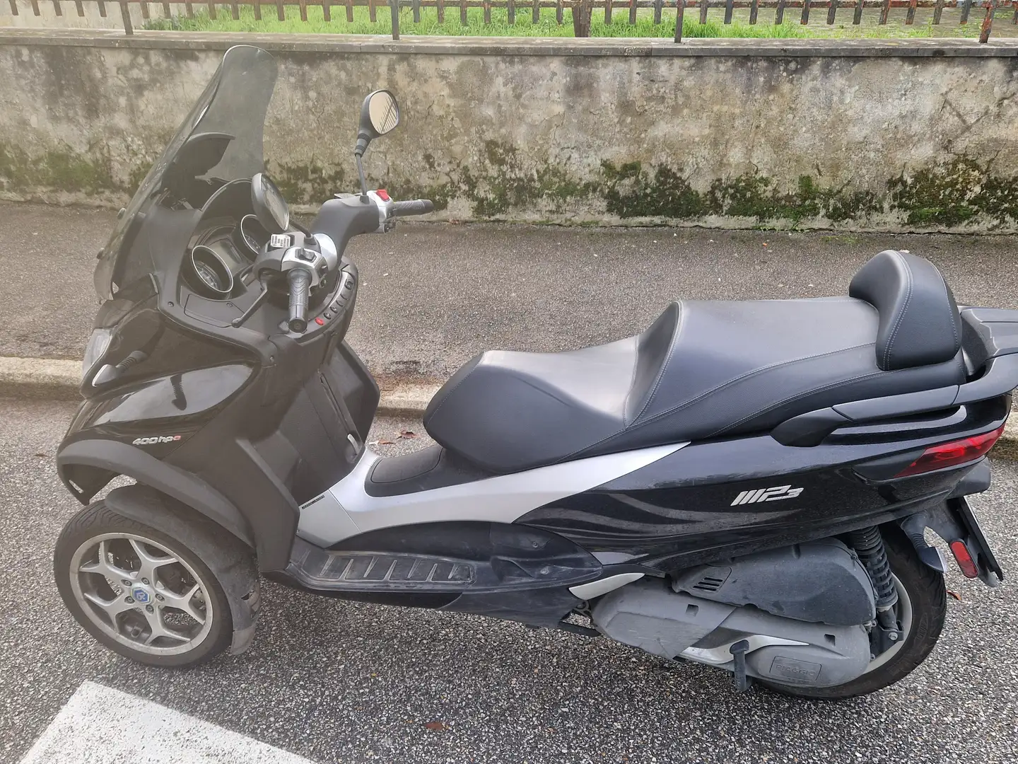 Piaggio MP3 400 HPE Nero - 1