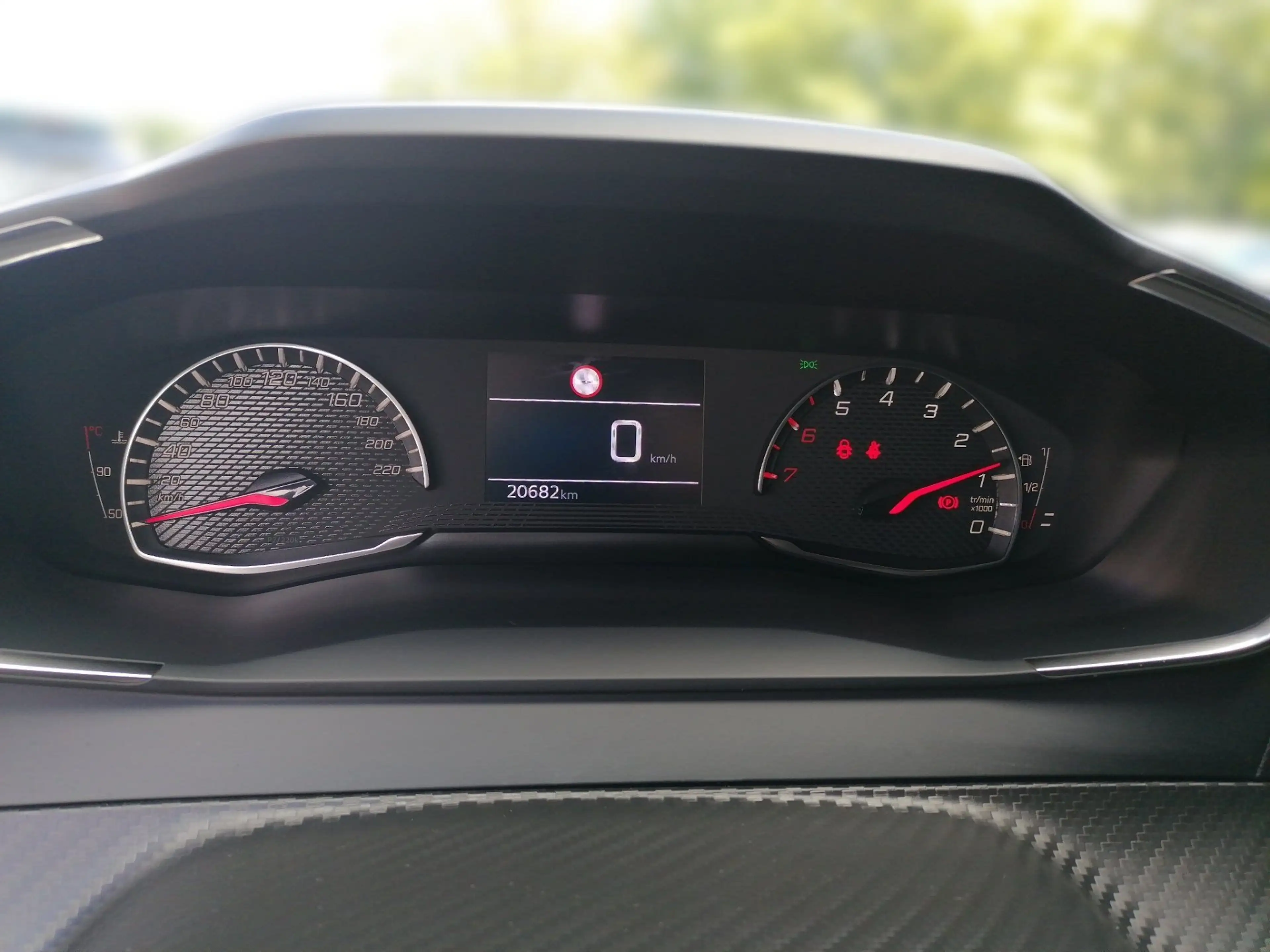Peugeot 208 1.2 PureTech 100 Active Sitzheiz. Facelift — photo 5