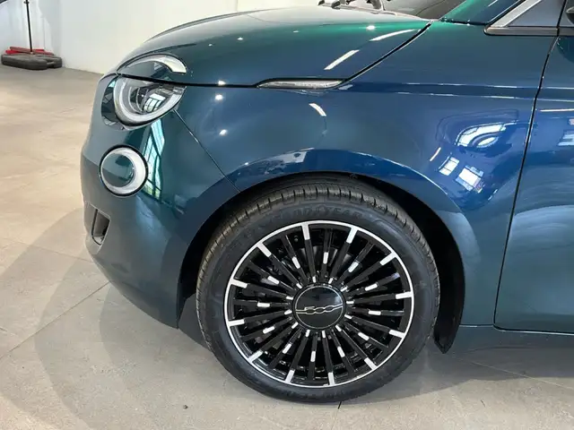 Fiat 500 view 8