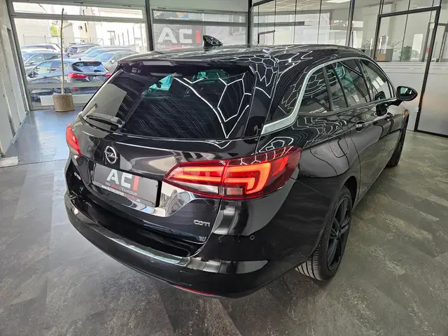 Opel Astra view 9