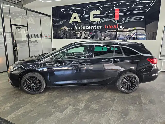 Opel Astra view 5