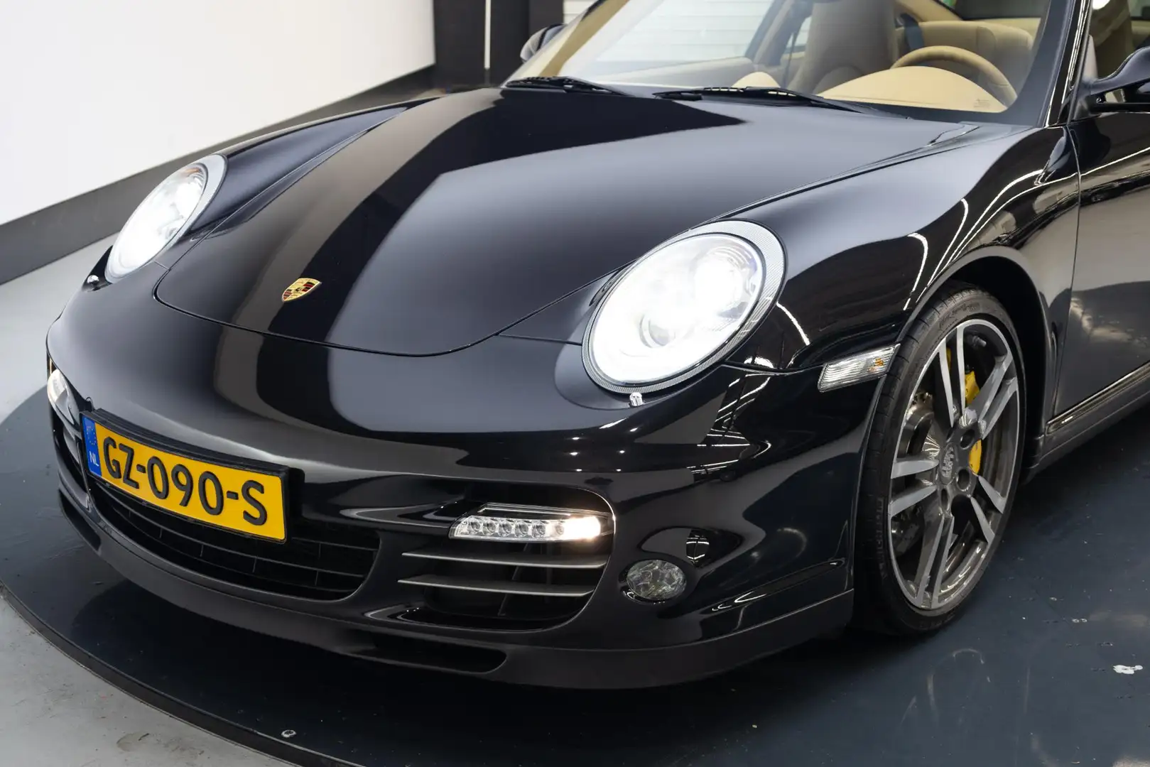 Porsche 997 3.8 Turbo | Nieuwstaat | Black - 2