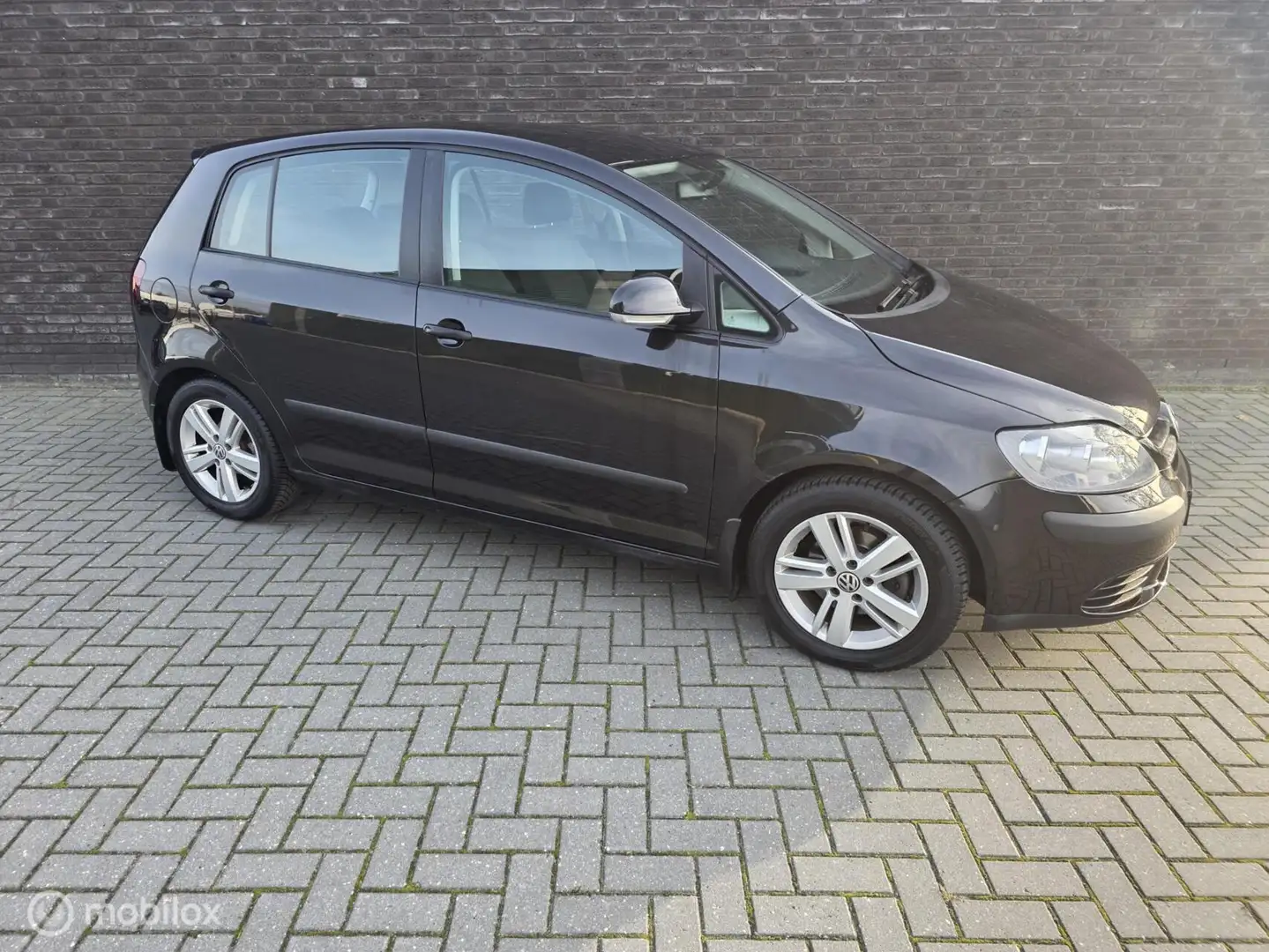 Volkswagen Golf 1.4 Turijn|Airco|Hoge-Instap|LM|Nieuwe Apk| Zwart - 2