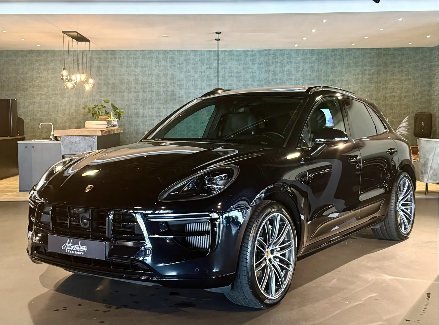 Porsche Macan 2.9 V6 Turbo I ACC I Pano I 21" I VOL! Zwart - 1