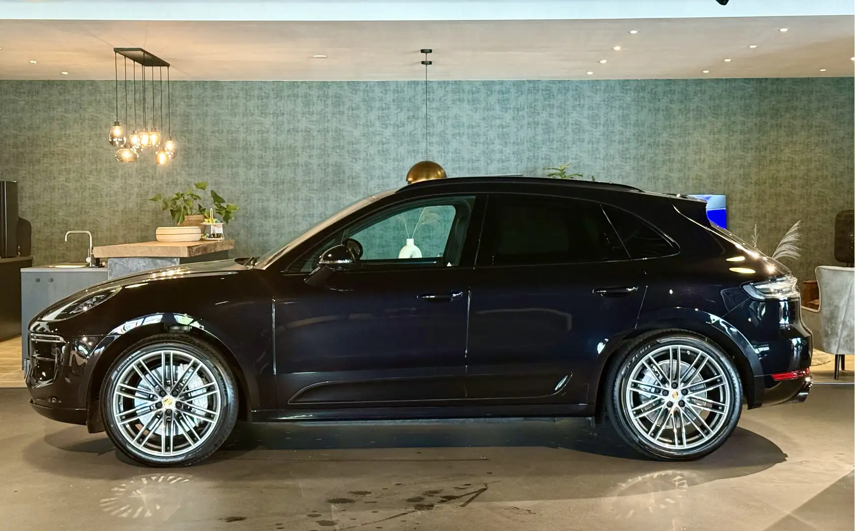 Porsche Macan 2.9 V6 Turbo I ACC I Pano I 21" I VOL! Zwart - 2