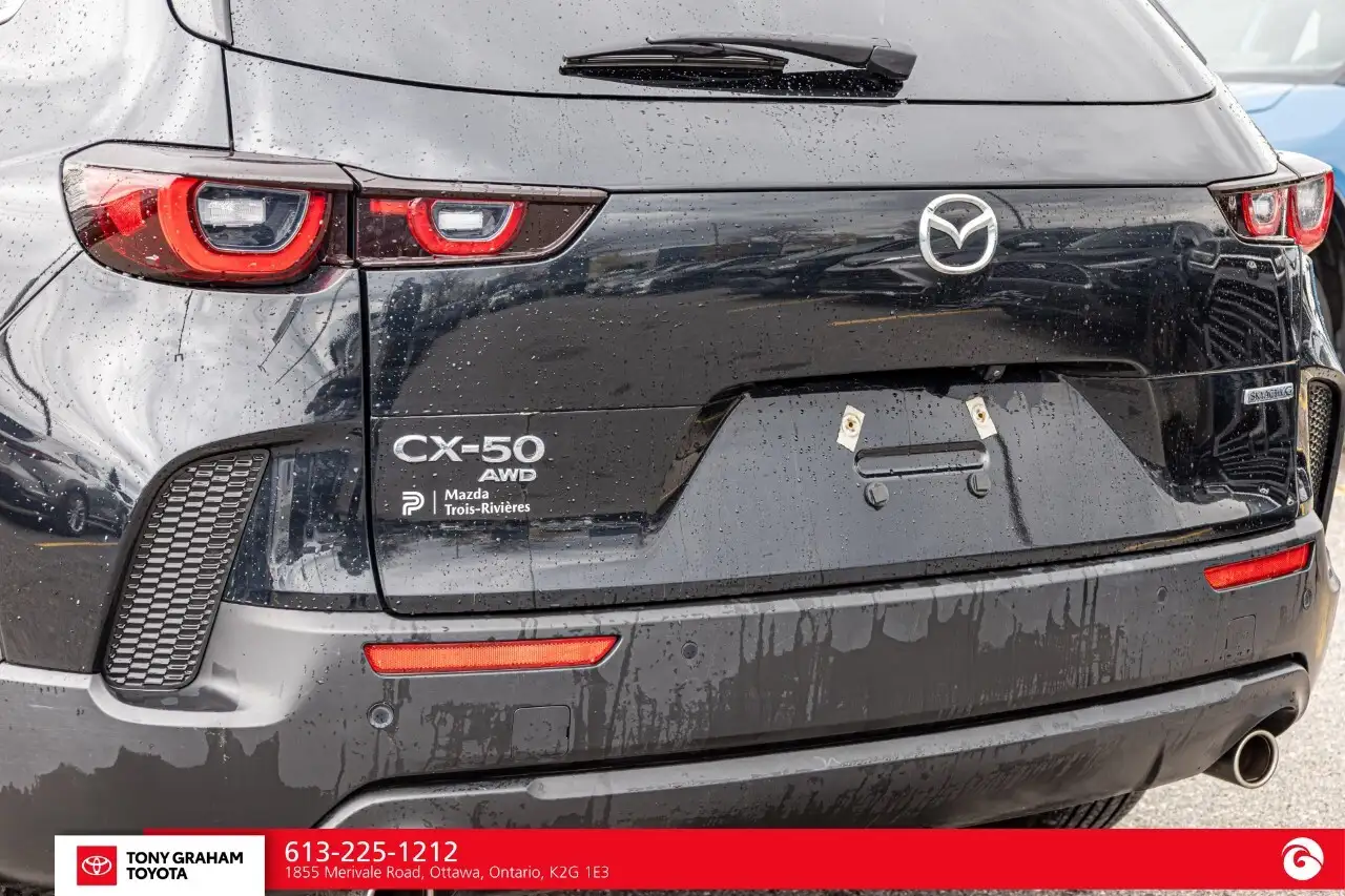 Mazda CX-50 снимка Mazda CX-50