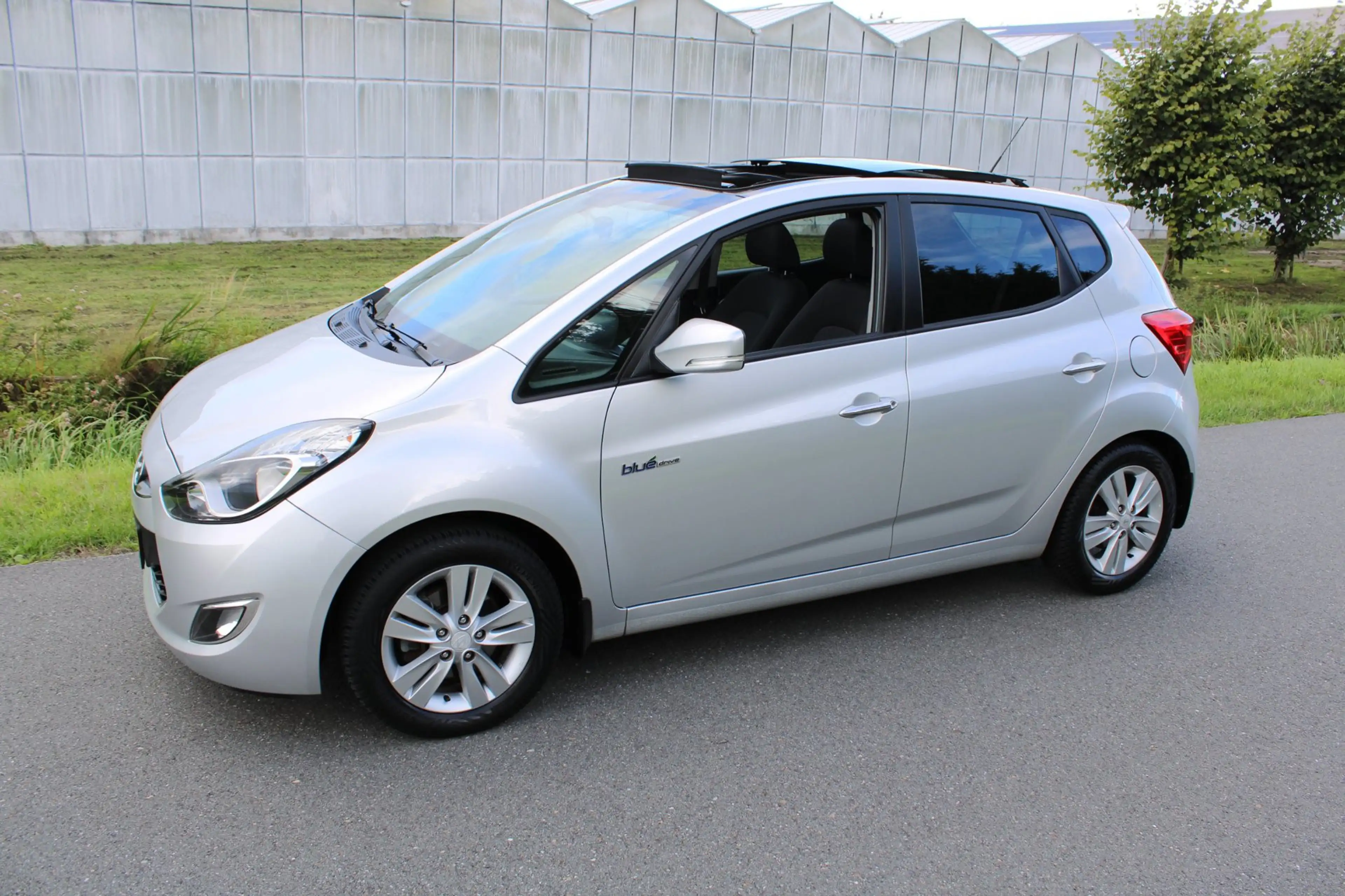 Hyundai iX20 1.4i i-Vision met Panorama dak — photo 6