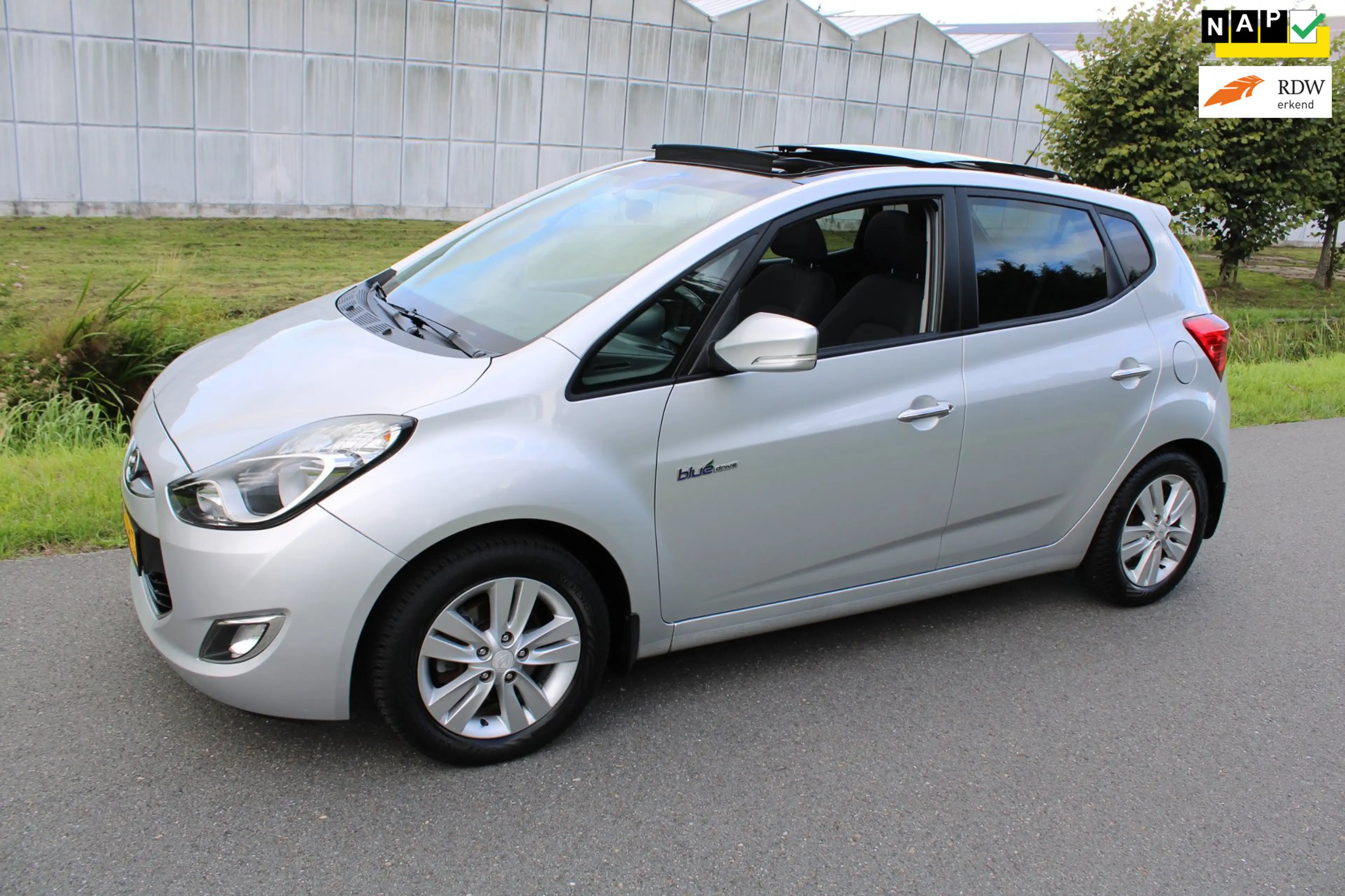 Hyundai iX20 1.4i i-Vision met Panorama dak