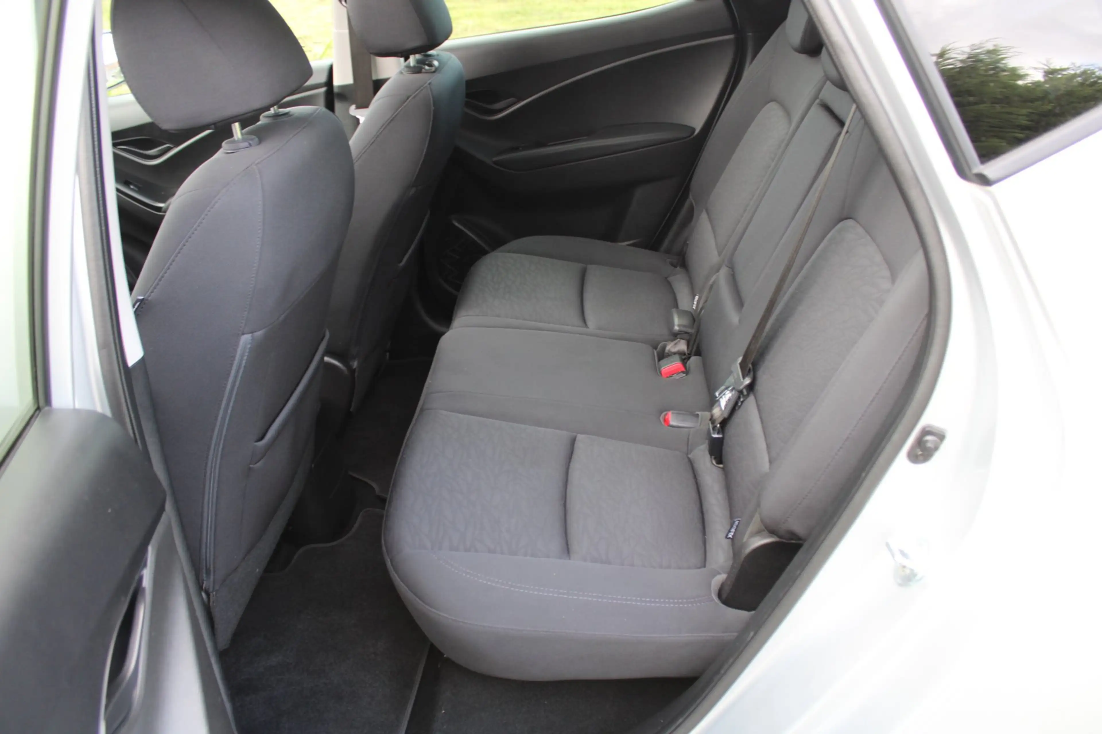 Hyundai iX20 1.4i i-Vision met Panorama dak — photo 10