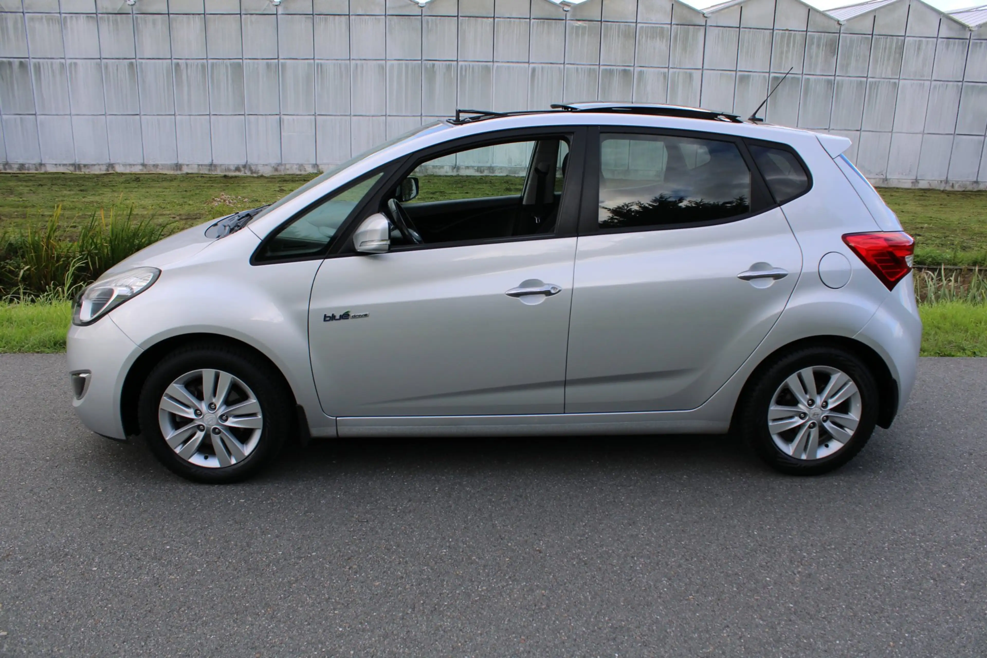 Hyundai iX20 1.4i i-Vision met Panorama dak — photo 3