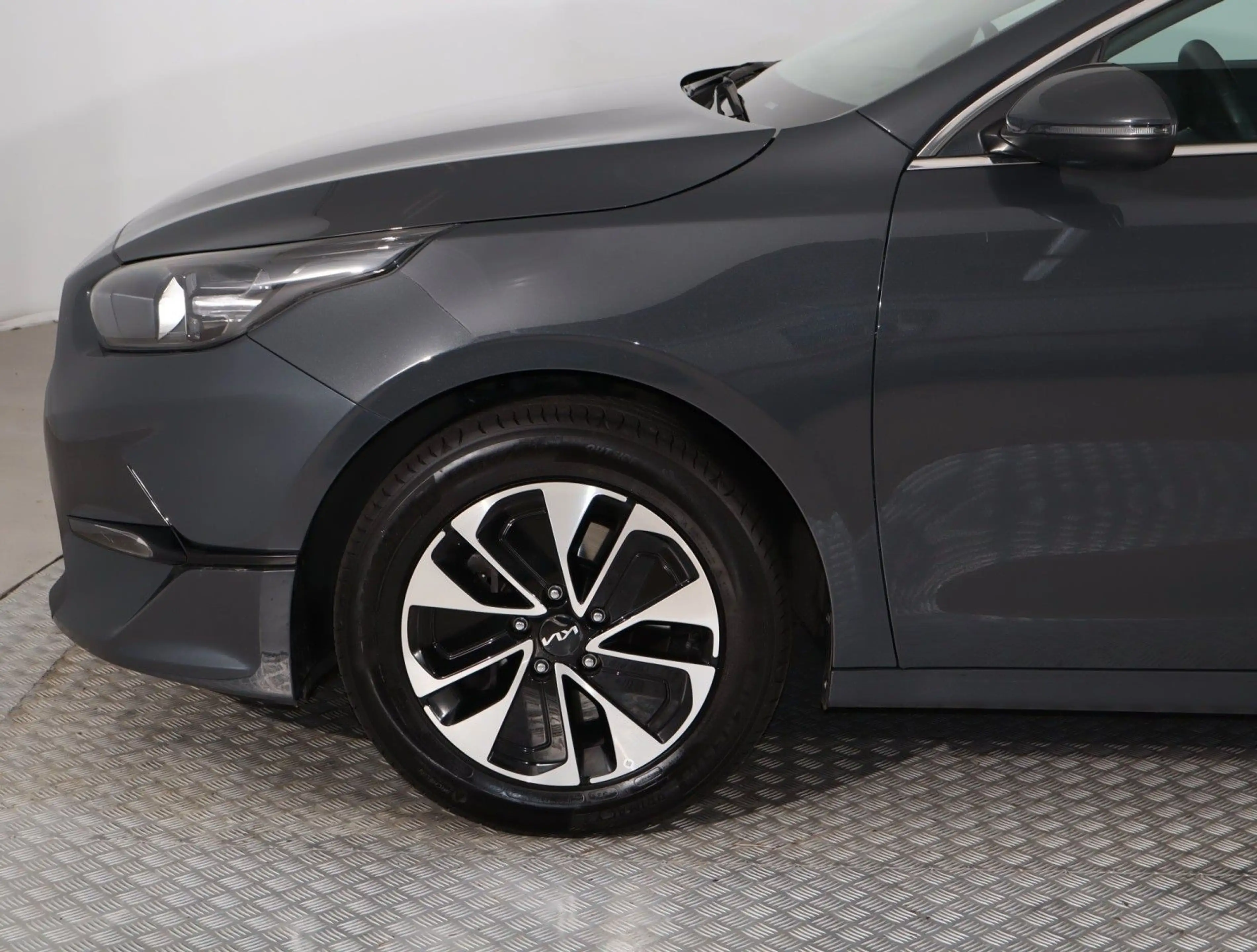 Kia Ceed / cee'd Ceed 1.5T-GDI Spirit Navi+Winterpaket+RF-Cam — photo 12