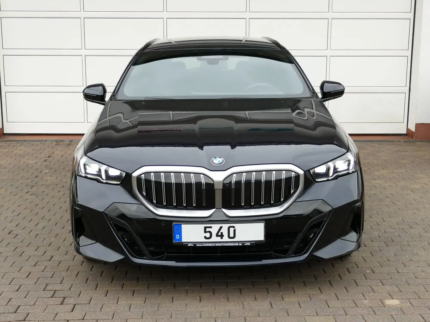 BMW 540 xd Touring *M-Sport+Standhzg+el.AHK+Driv.Prof Schwarz - 2