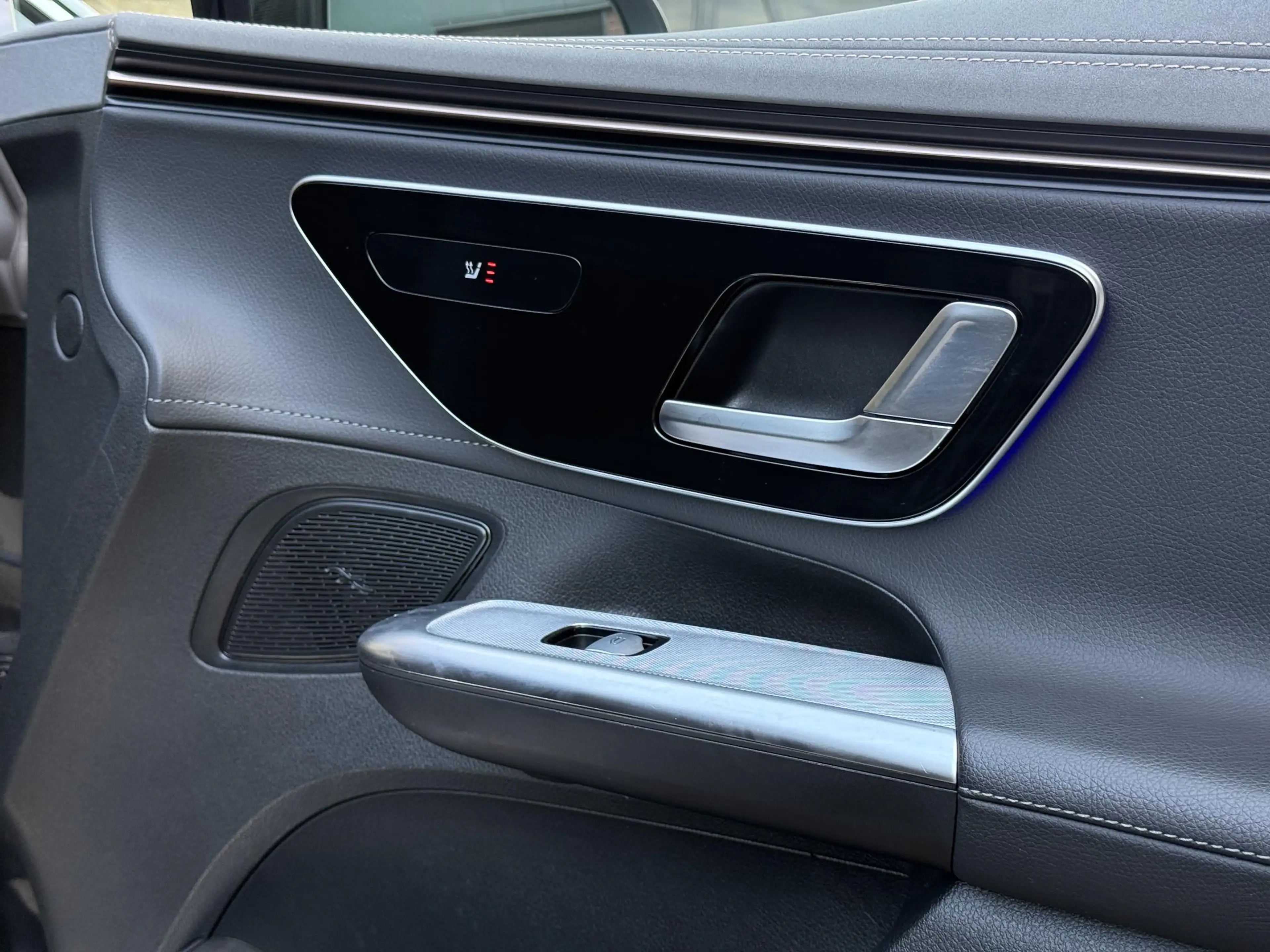 Mercedes-Benz EQE 300 89 kWh | SOH 95% | Lederen bekleding | Sfeerverlic — photo 28