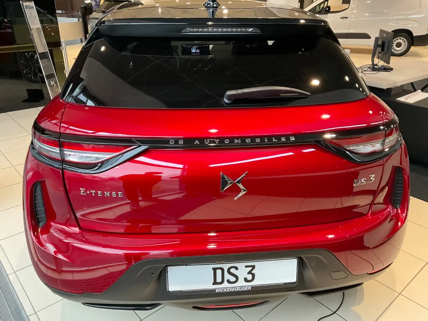 DS Automobiles DS 3 DS3 E-Tense Opera Voll*Navi*Leder*35min auf 80% Rot - 2