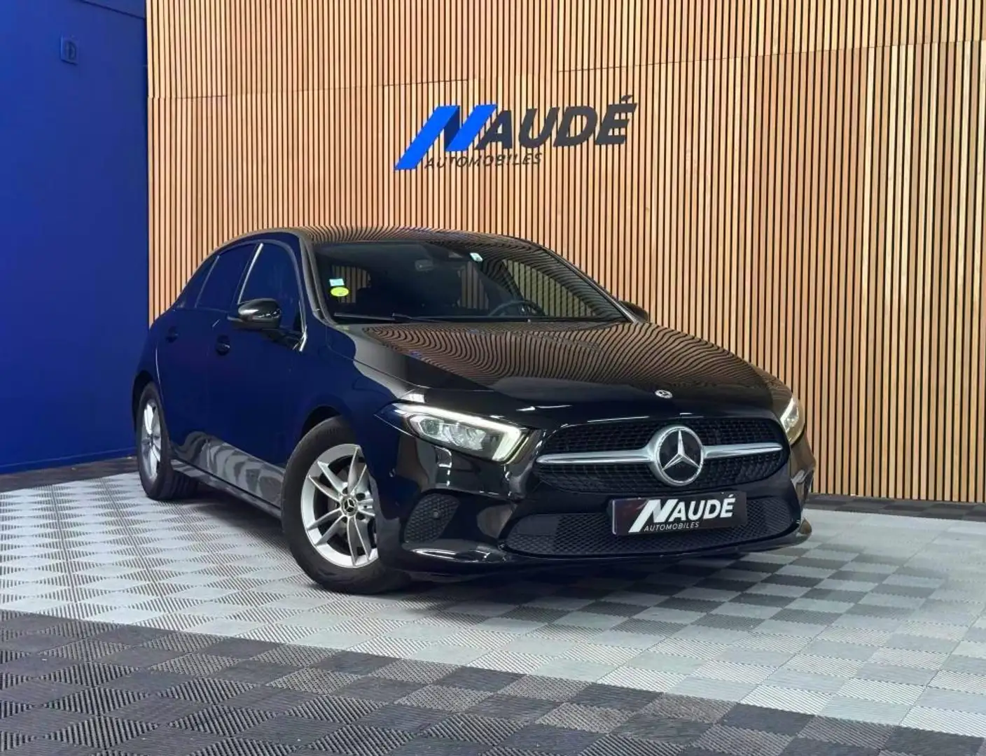 Mercedes-Benz A 200 W177 200 D 150 CH BVA 8G-DCT  BUSINESS LINE Noir - 1