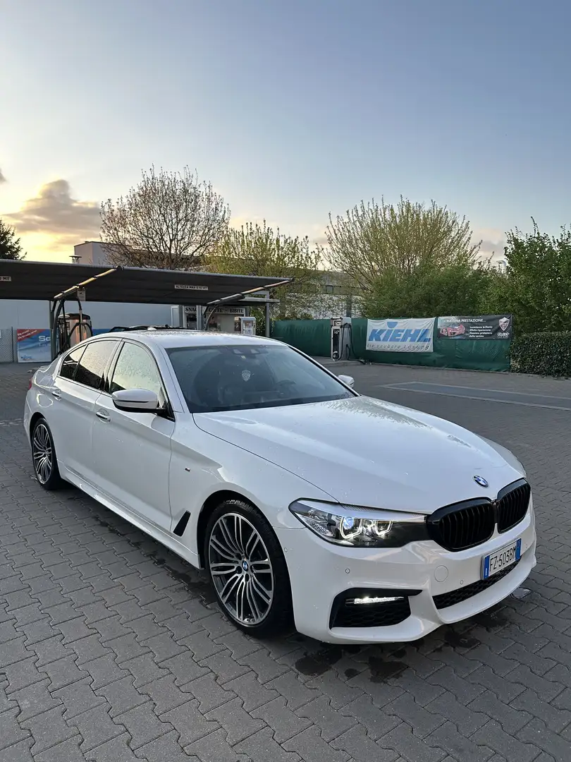 BMW 520 520d eff.dynamics MSport auto Bianco - 1