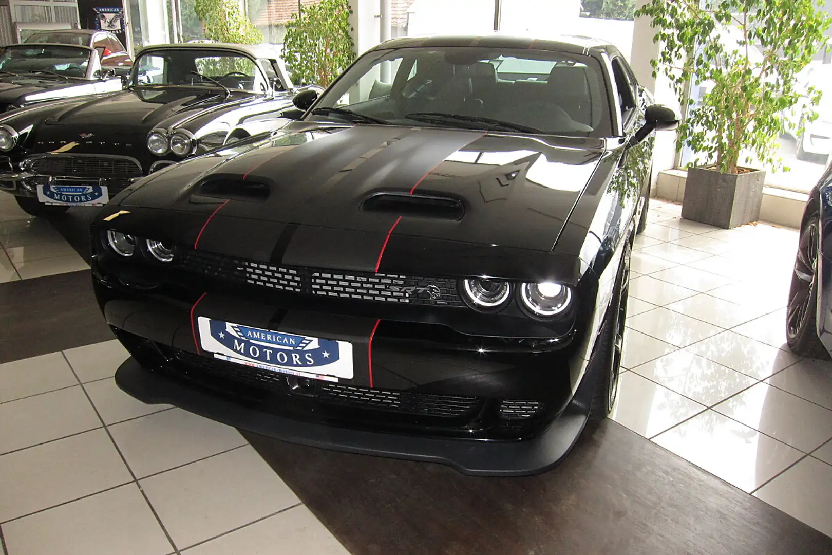 Dodge Challenger SRT8 HELLCAT Schwarz - 2