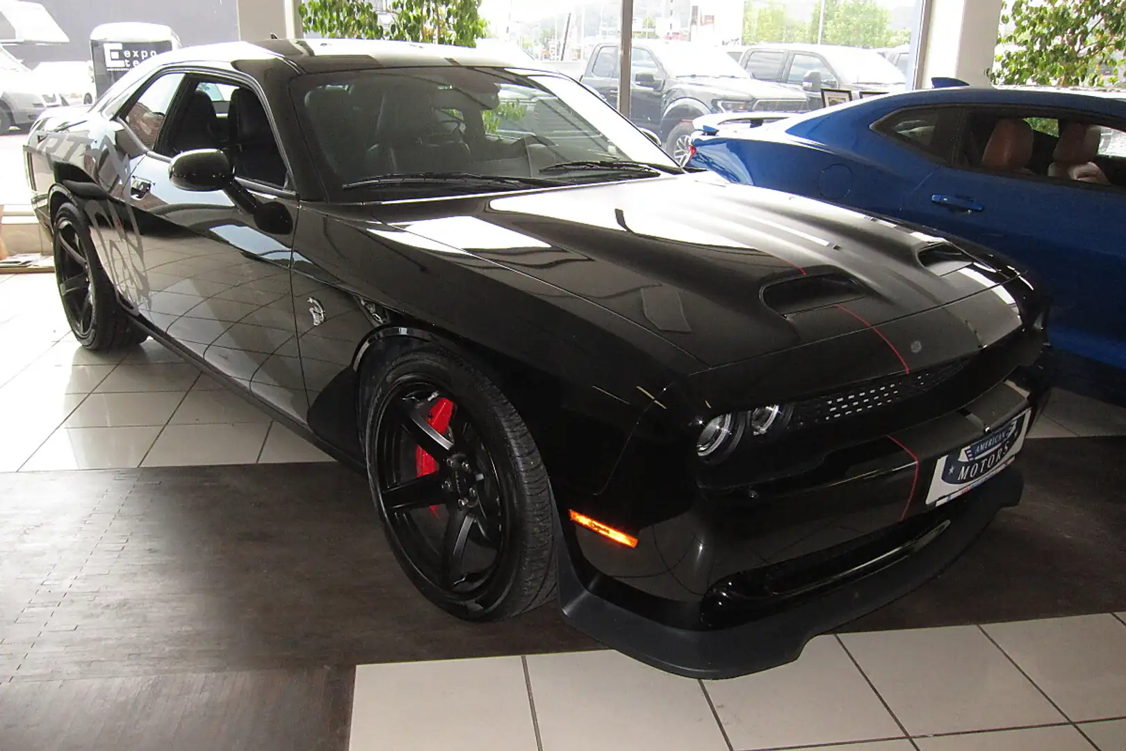 Dodge Challenger SRT8 HELLCAT Schwarz - 1