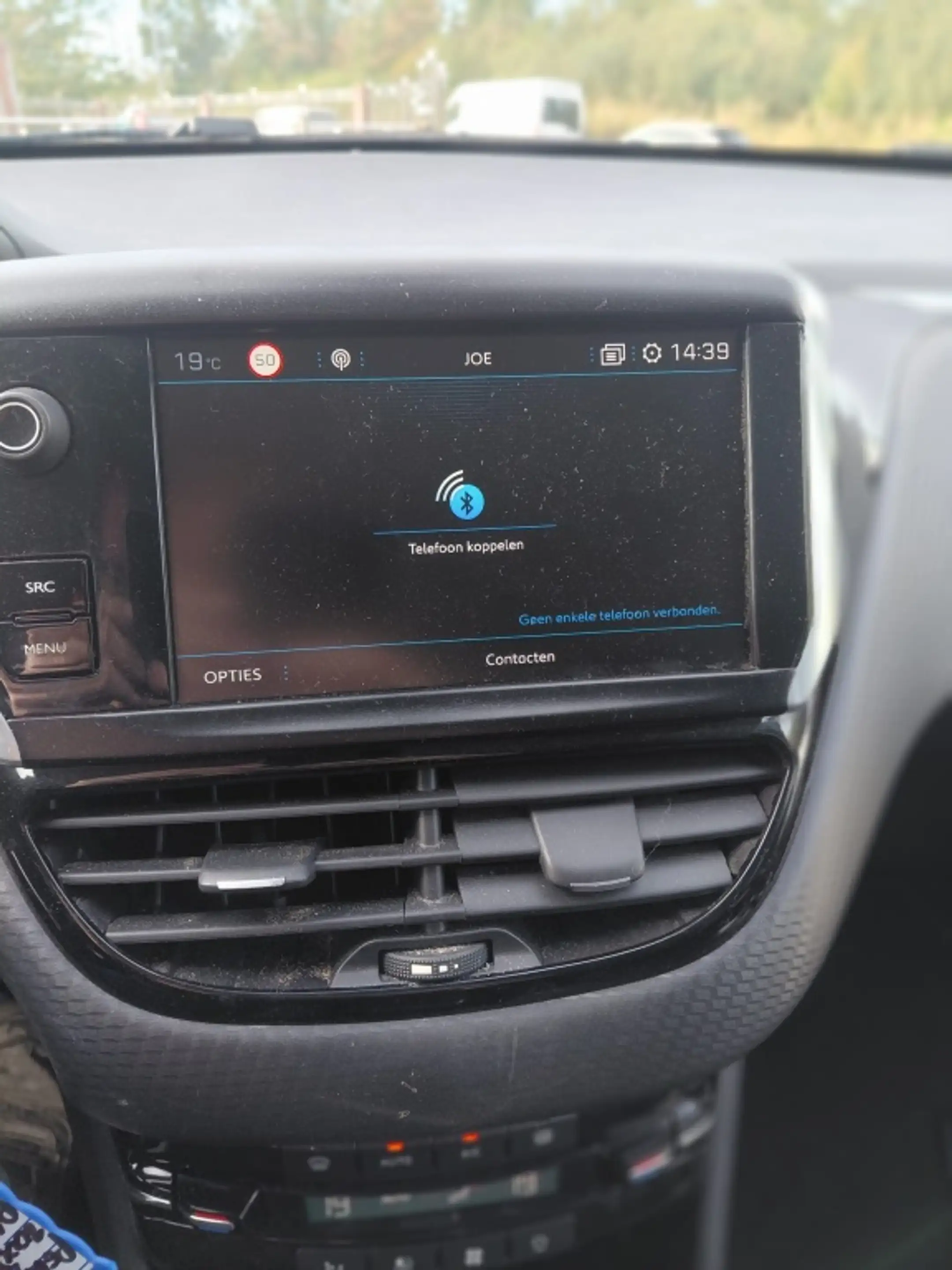 Peugeot 2008 1.2 PureTech Allure — photo 8
