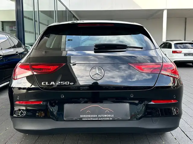 Mercedes-Benz CLA view 7
