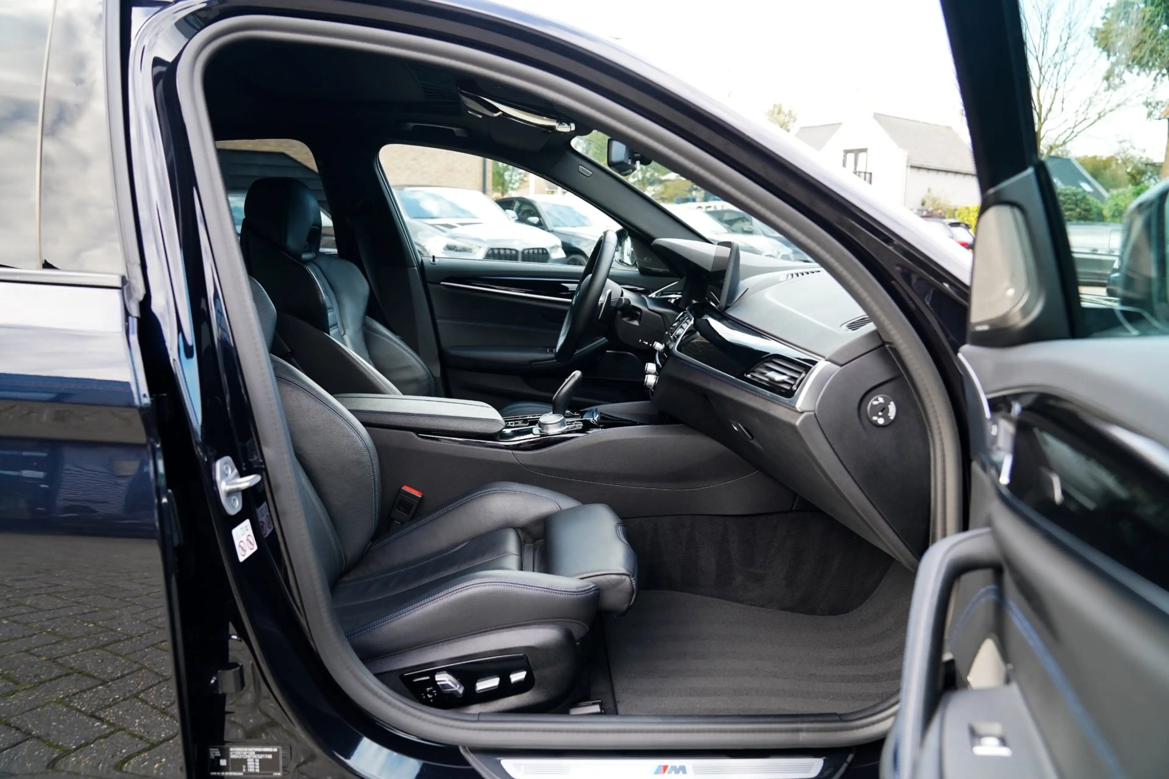 BMW 545 5-serie 545e xDrive High Executive | Head Up Displ — photo 26