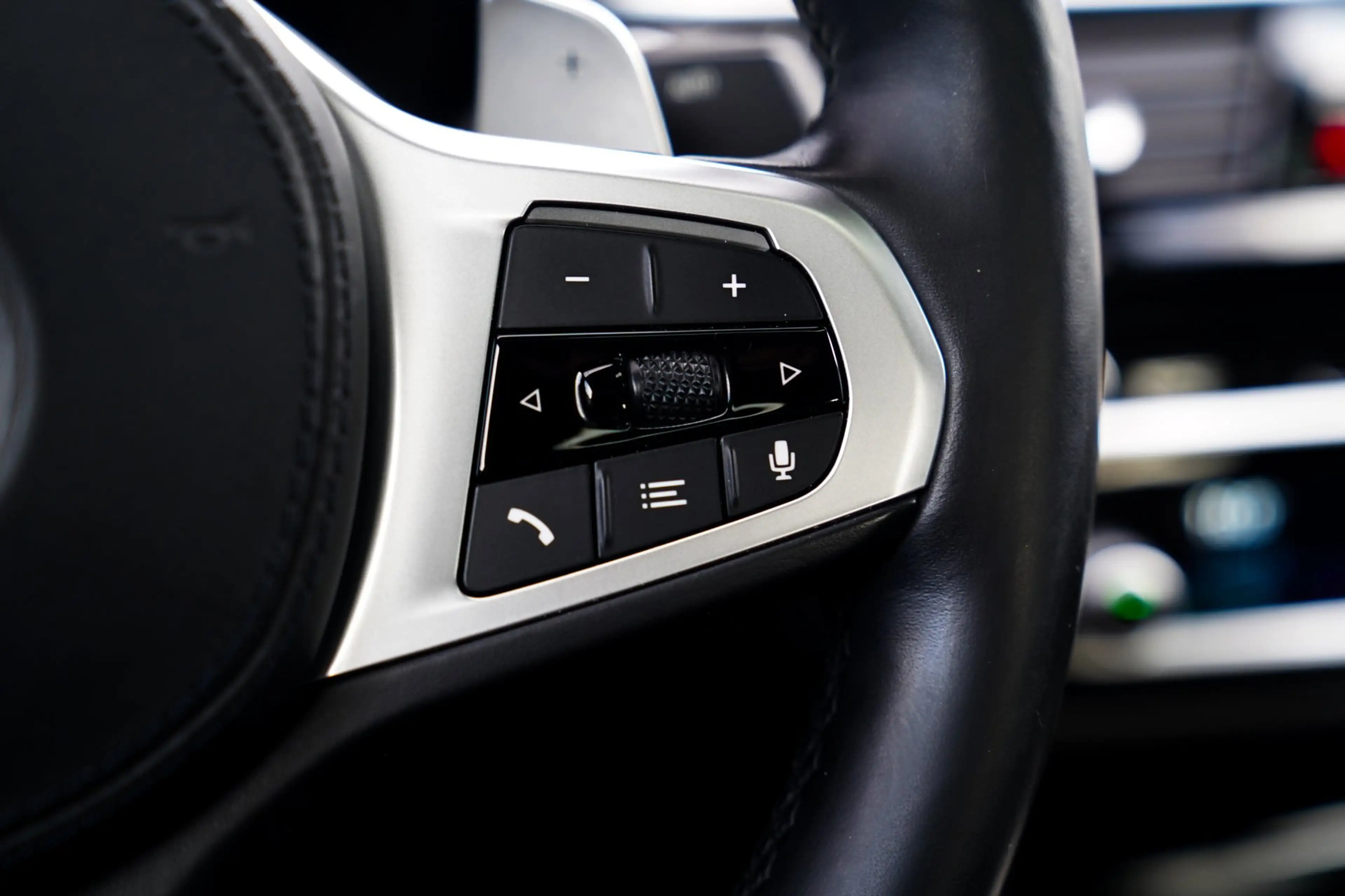 BMW 545 5-serie 545e xDrive High Executive | Head Up Displ — photo 39