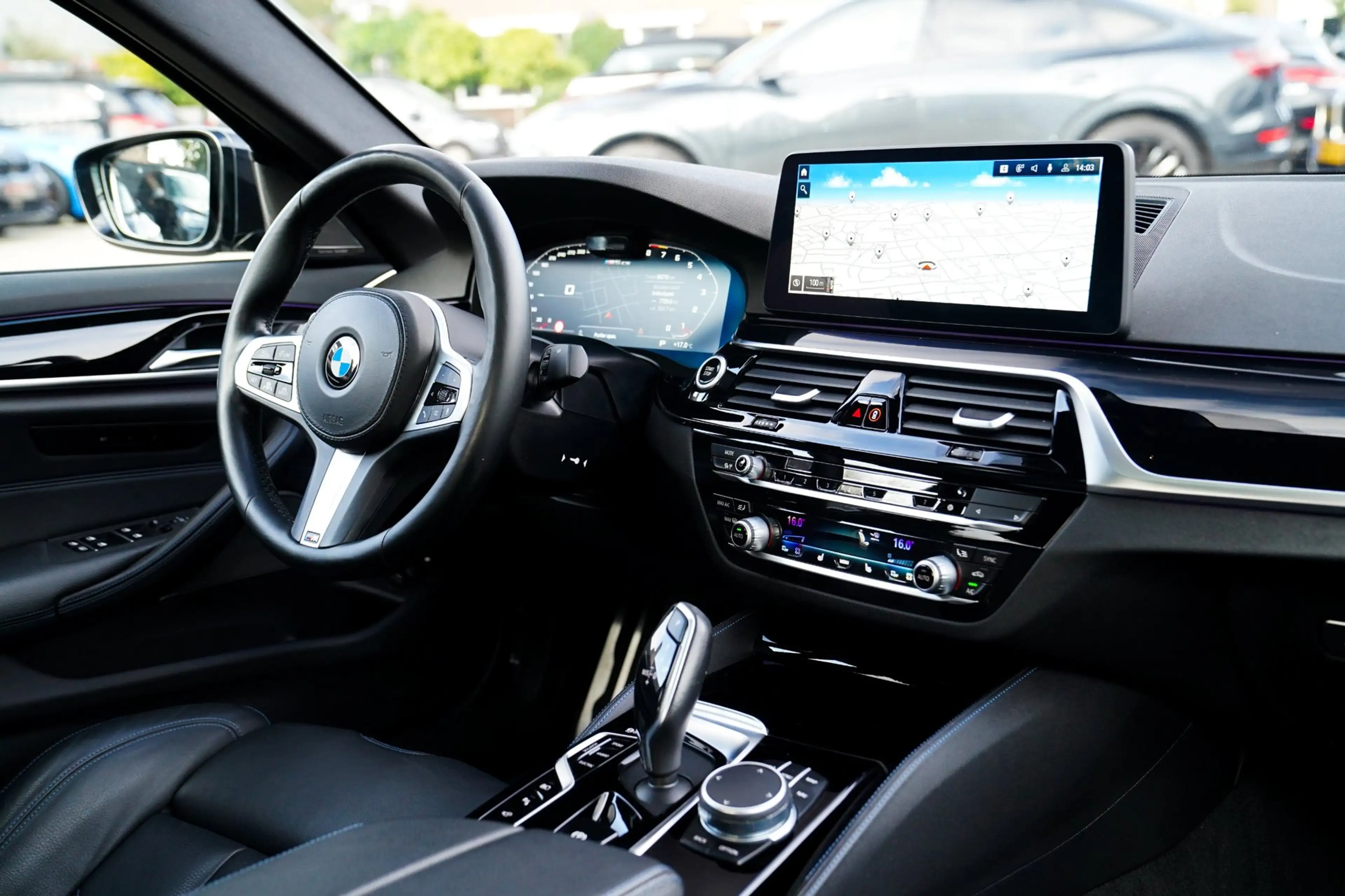 BMW 545 5-serie 545e xDrive High Executive | Head Up Displ — photo 15