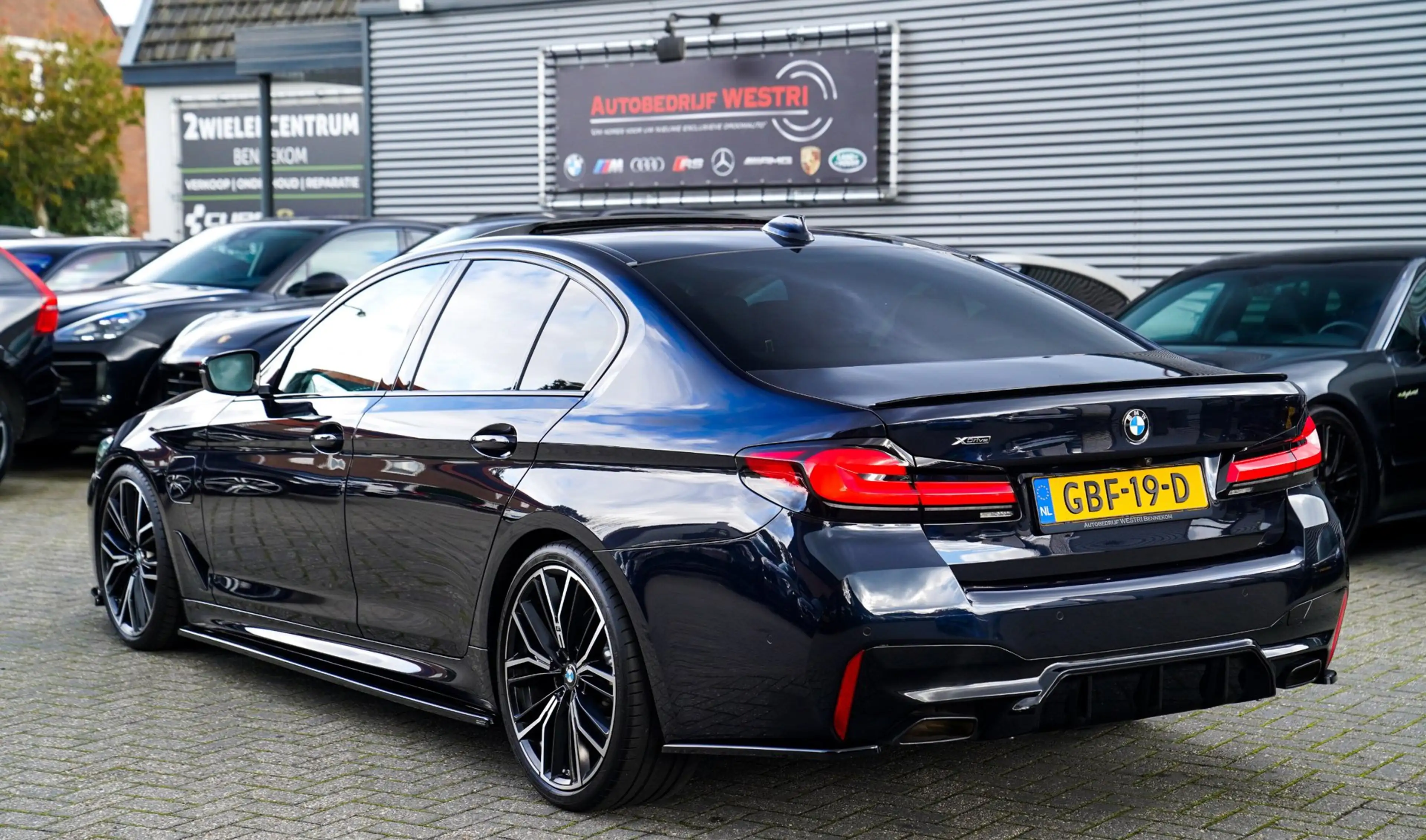 BMW 545 5-serie 545e xDrive High Executive | Head Up Displ — photo 5