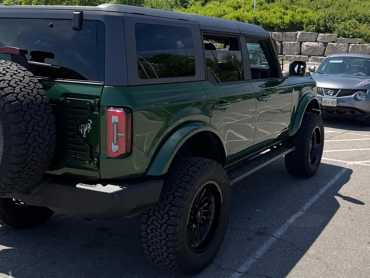 Ford Bronco photo Ford Bronco