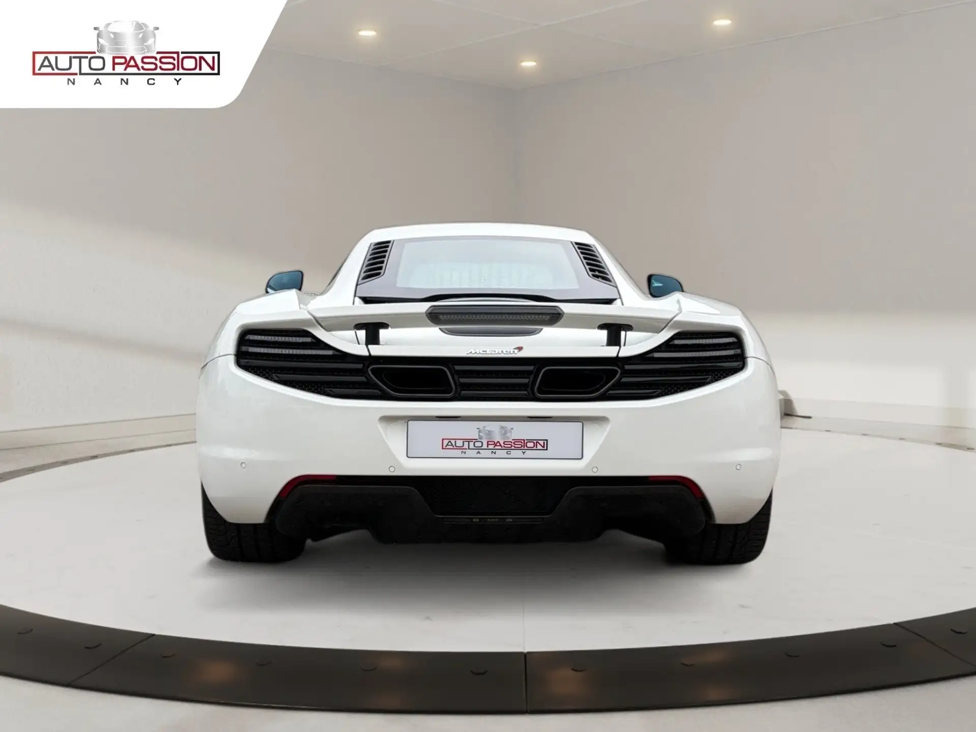 맥라렌 MP4-12C 12 C 2011 흰색 사진 4