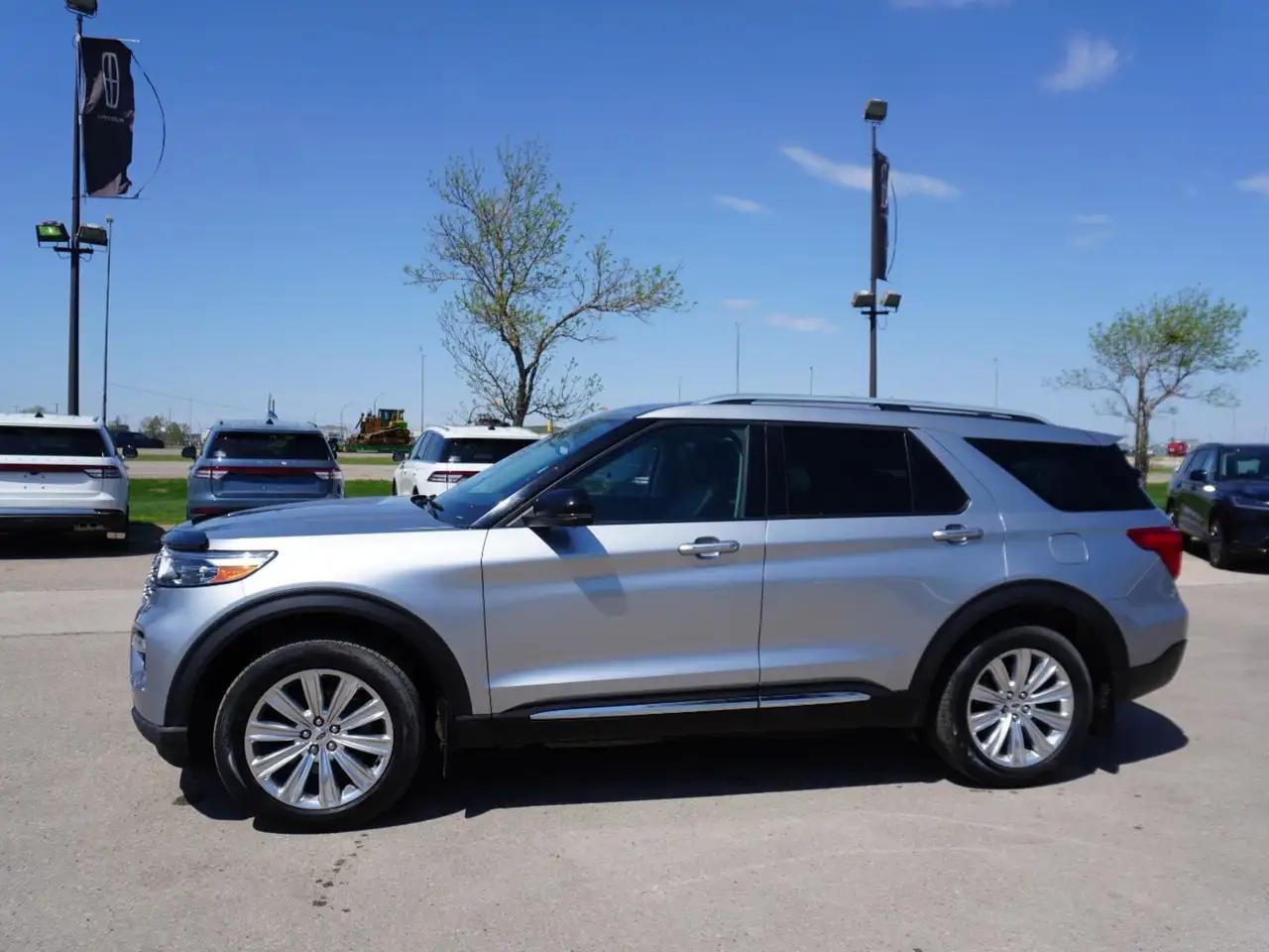 Ford Explorer снимка Ford Explorer