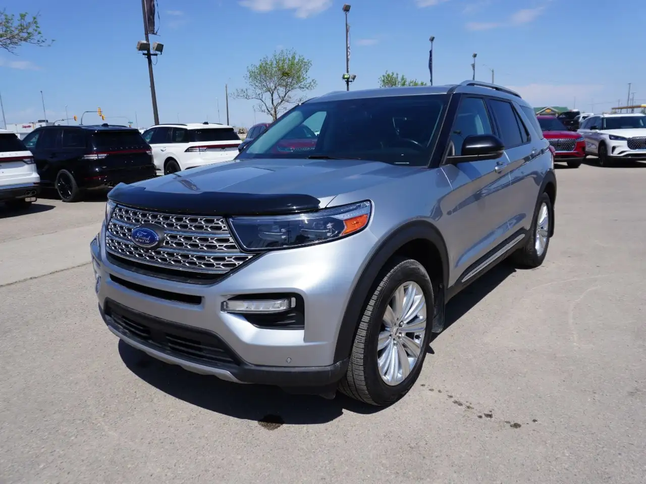 Ford Explorer снимка Ford Explorer