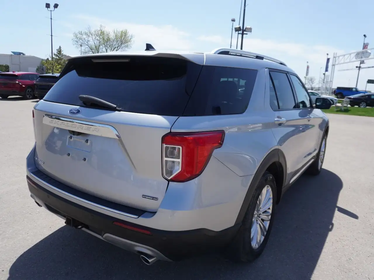 Ford Explorer снимка Ford Explorer