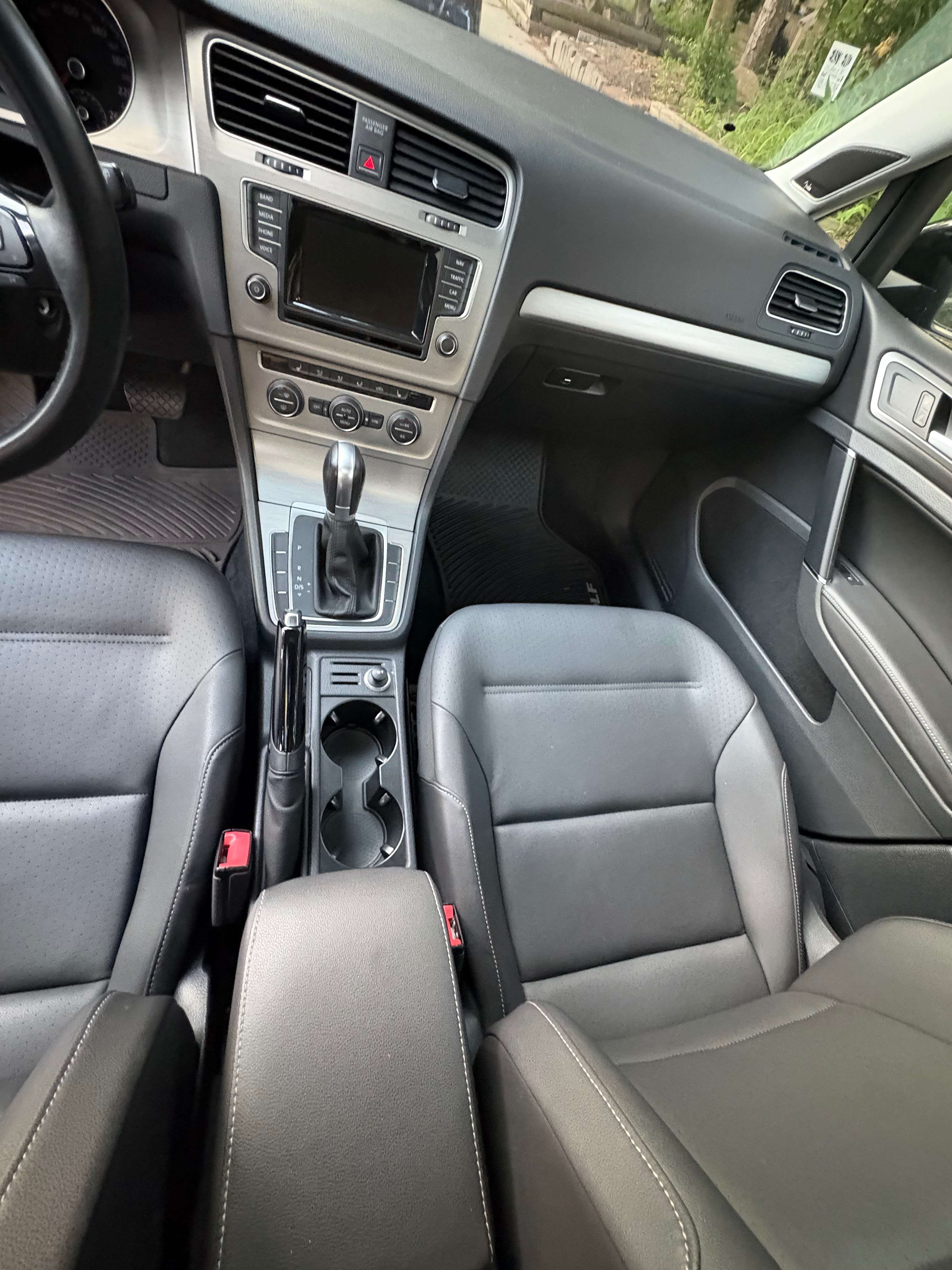 2015 Volkswagen Golf Comfortline thumb 9