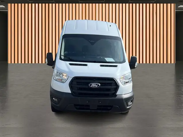 Ford Transit view 13