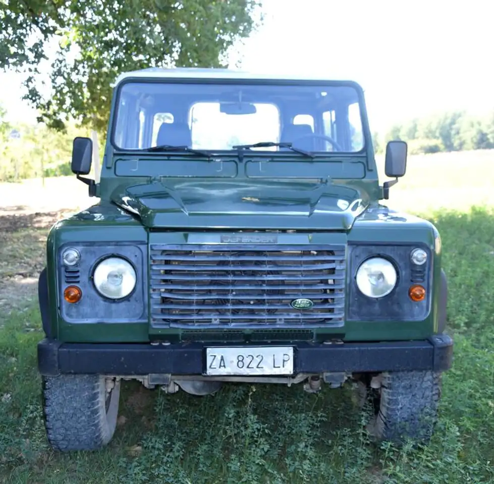 Land Rover Defender 90 td5 SW, foto 6