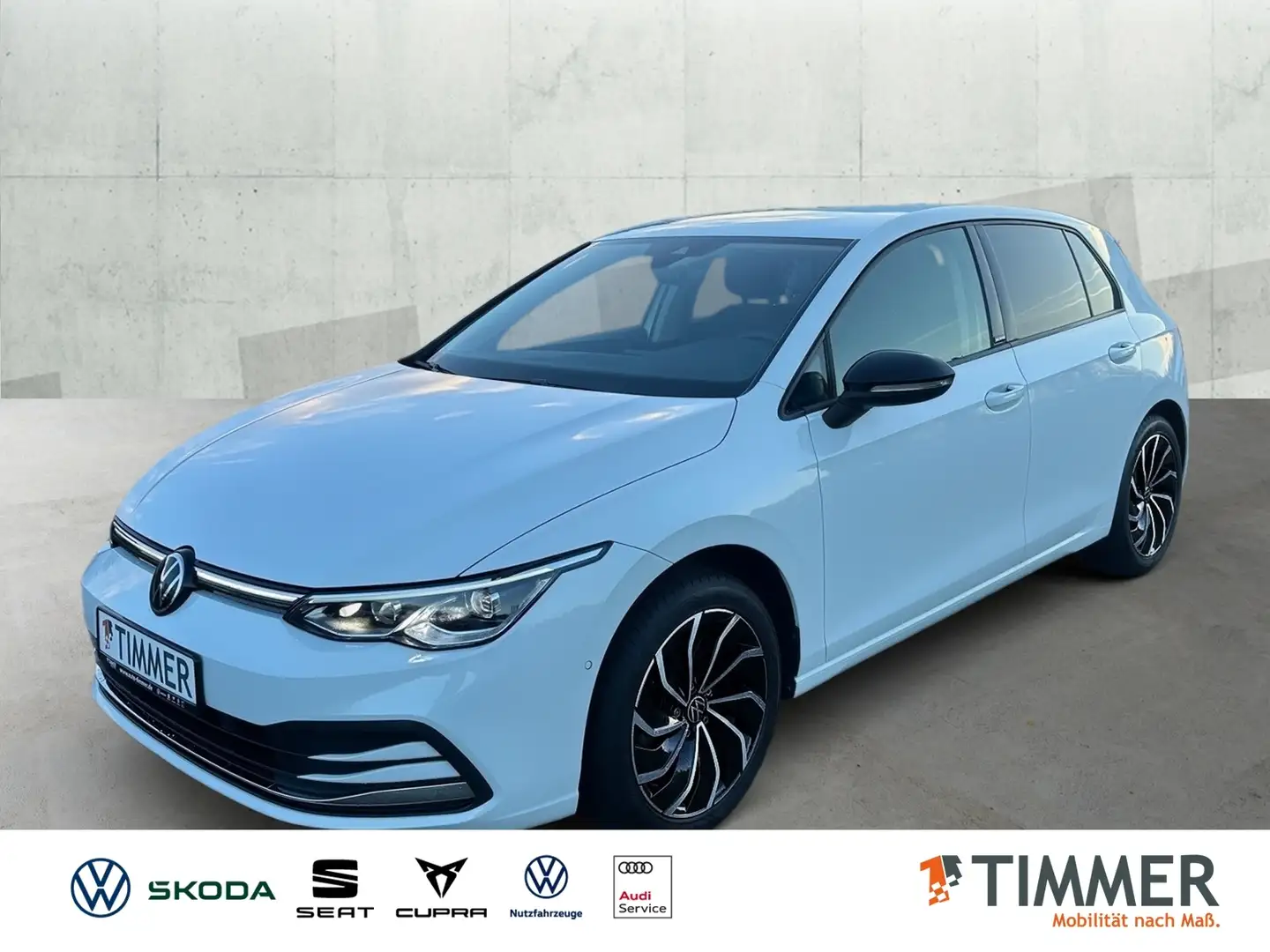 Volkswagen Golf VIII 1.5 TSI ACTIVE +LED +ACC +NAVI +SHZ +17" +AP Weiß - 1