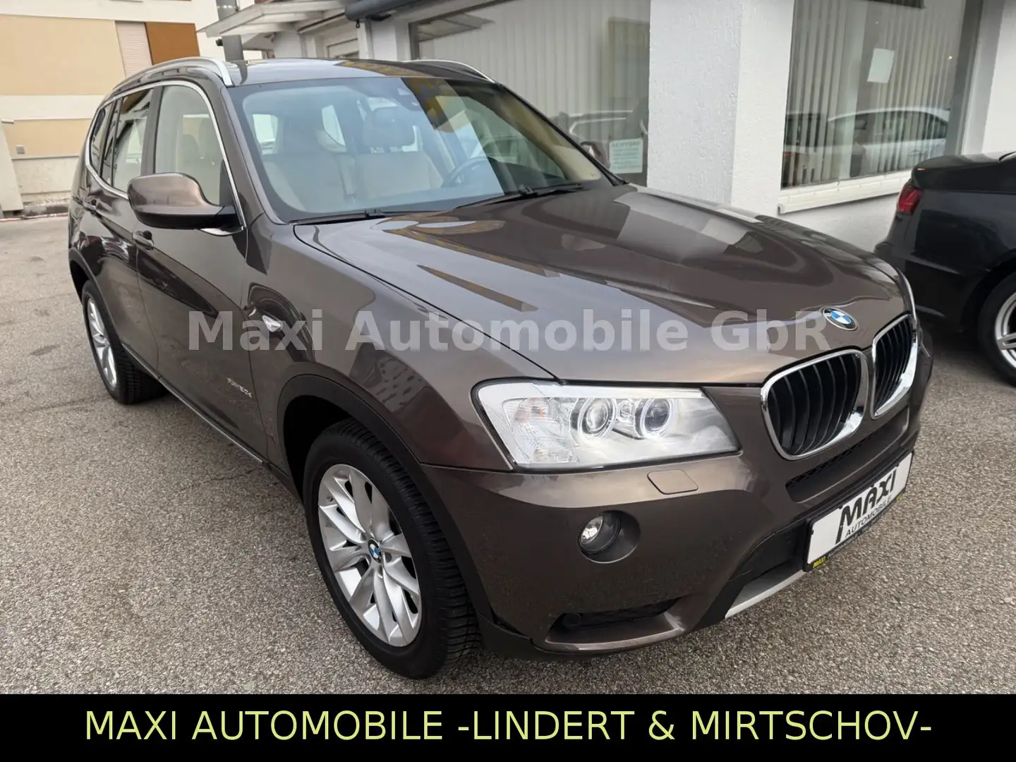 BMW X3 xDrive 20 d AUT-X LINE-NAV-XEN-PAN-HUP-LED-KA Braun - 1