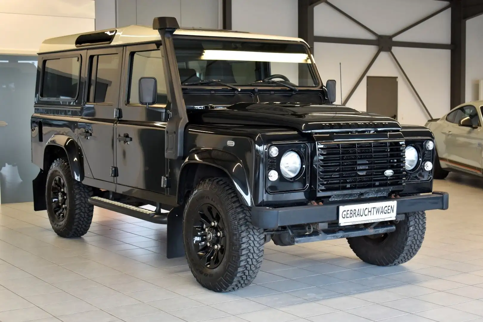 Land Rover Defender 110 SE Station Wagon/LEDER/SHZ/2.HAND Schwarz - 1