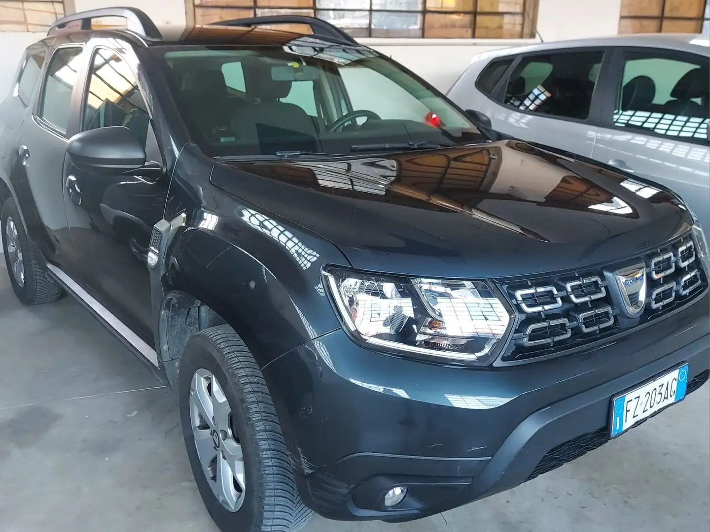Dacia Duster Duster II 2018 1.6 sce Techroad Gpl 4x2 115cv Černá - 1