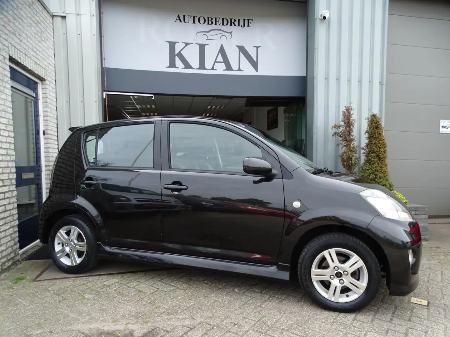Daihatsu Sirion 2 1.3-16V Sport Noir - 2