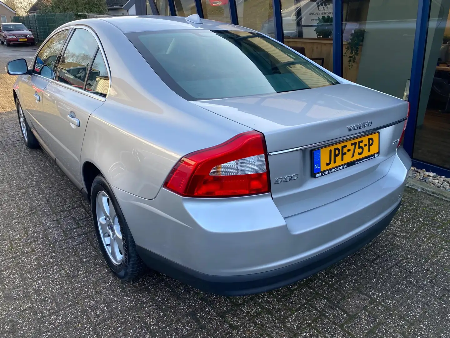 Volvo S80 2.5 T Kinetic 200PK Automaat 78.000KM Gris - 2