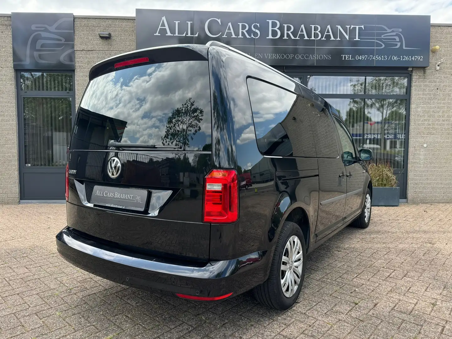 Volkswagen Caddy Maxi 1.4 TSI Comfortline / 7 persoons / automaat/ Zwart - 2