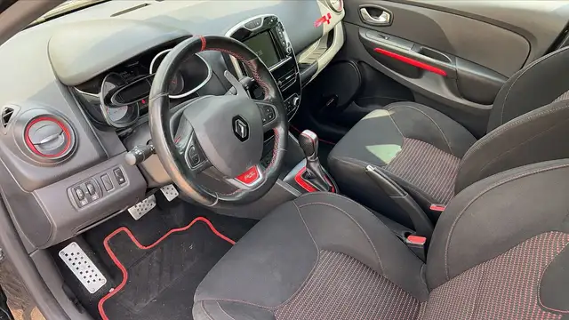 Renault Clio view 8