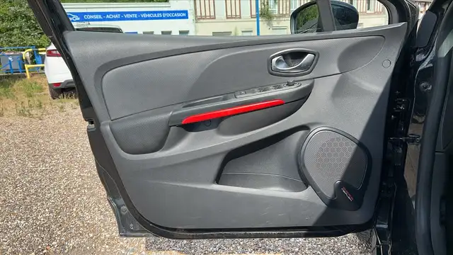 Renault Clio view 7