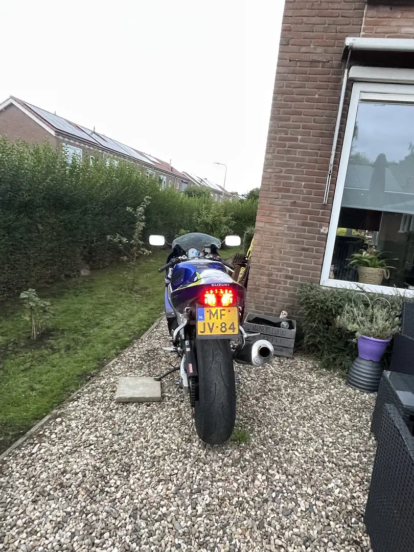 Suzuki GSX-R 600 - 1