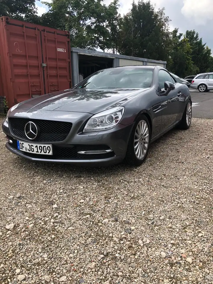 Mercedes-Benz SLK 250